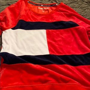 Tommy Hilfiger sweat shirt